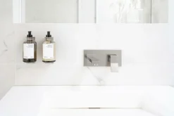 Beslag Design Badeværelsestilbehør><noscript><img data-lazyloaded=