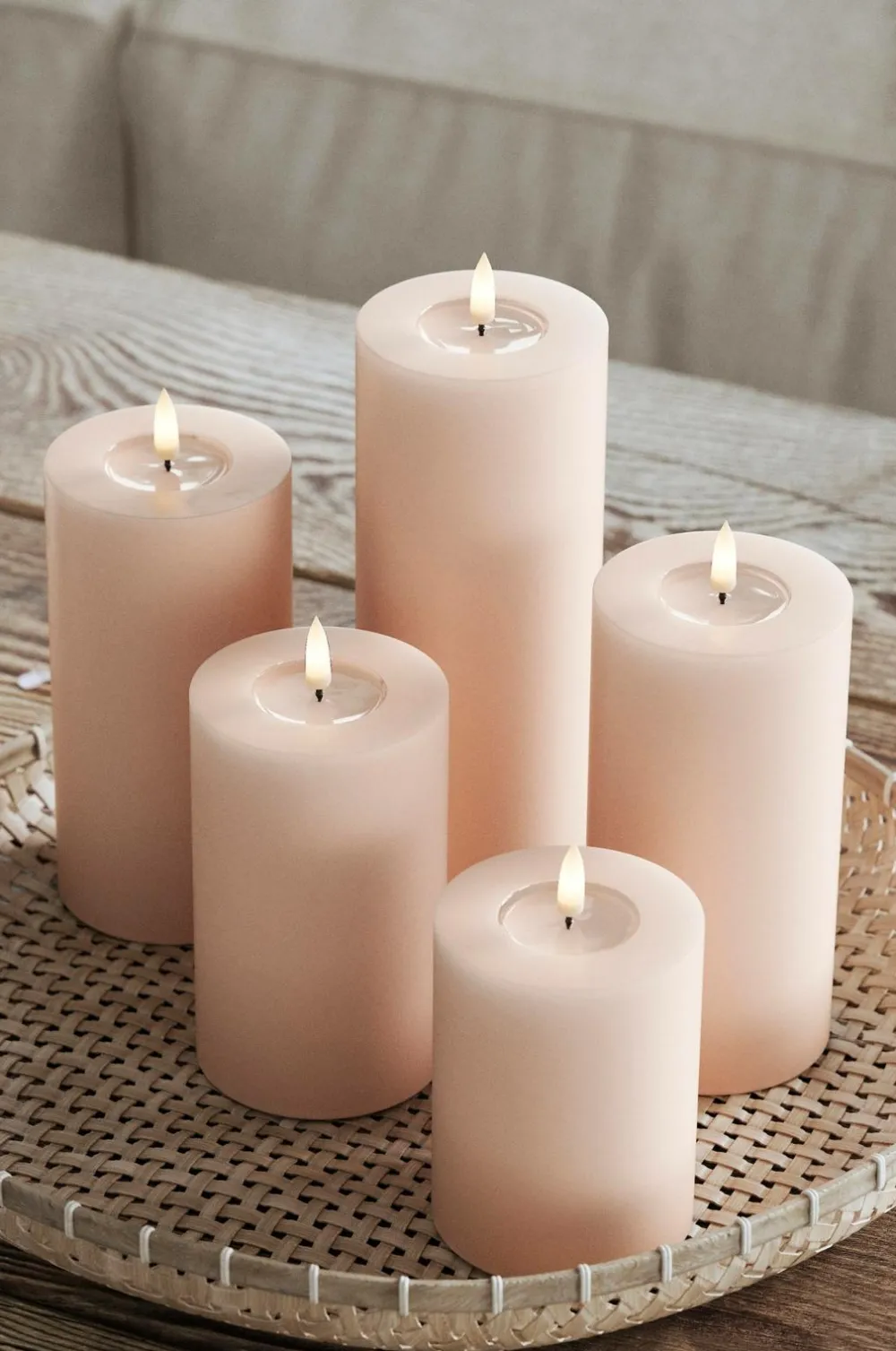 DeluxeHomeart Lys & Duft>LED-søjlelys 7,5x20 cm Light pink