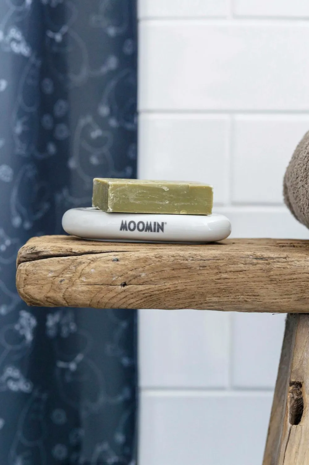 Dsignhouse x Moomin Badeværelsestilbehør>Sæbeskål Mumin 12x7 cm Hvid Valley hvid