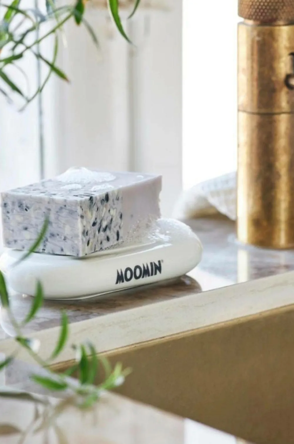 Dsignhouse x Moomin Badeværelsestilbehør>Sæbeskål Mumin 12x7 cm Hvid Valley hvid