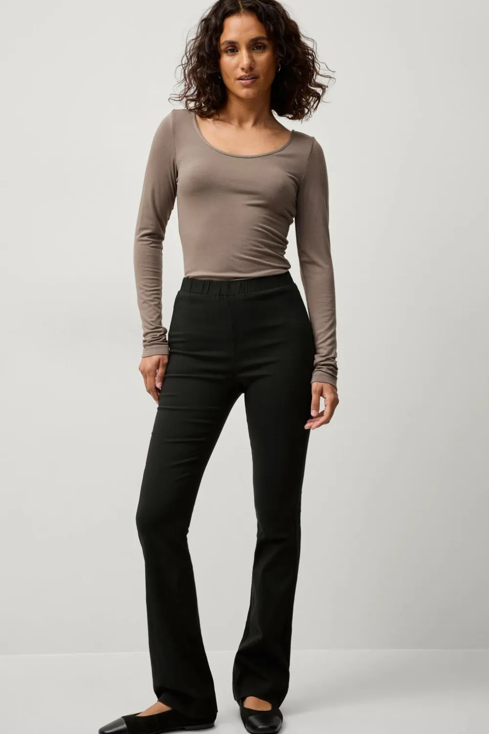 Ellos Collection Flexy Med bootcut treggings i superstretch Sort Discount