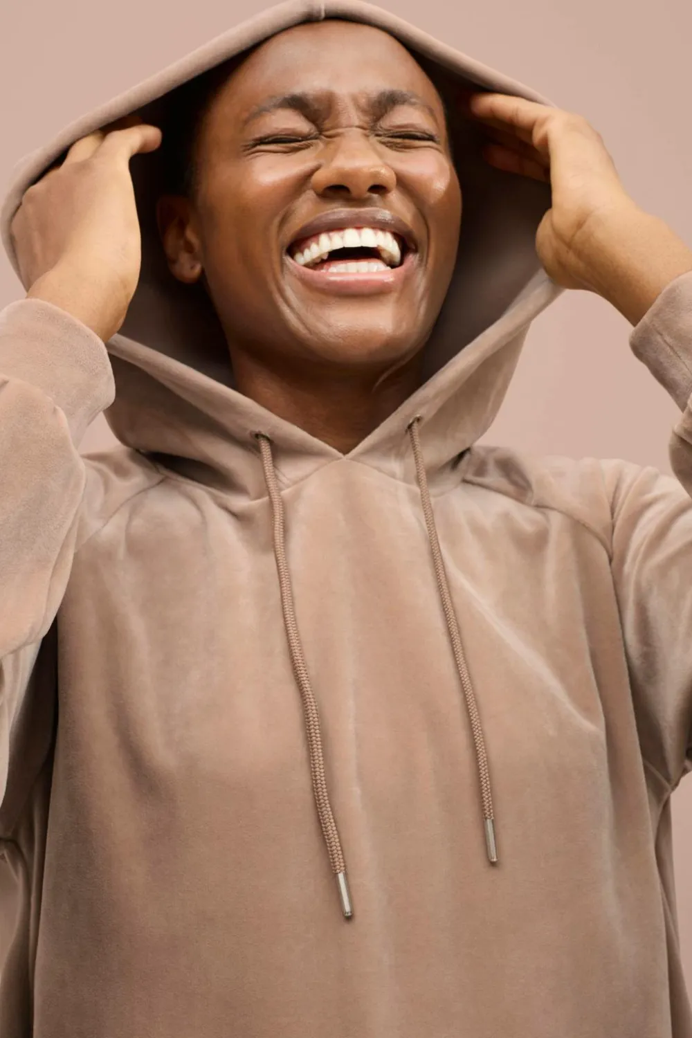 Ellos Loungewear & Homewear>Collection Hættetrøje i velour Beige