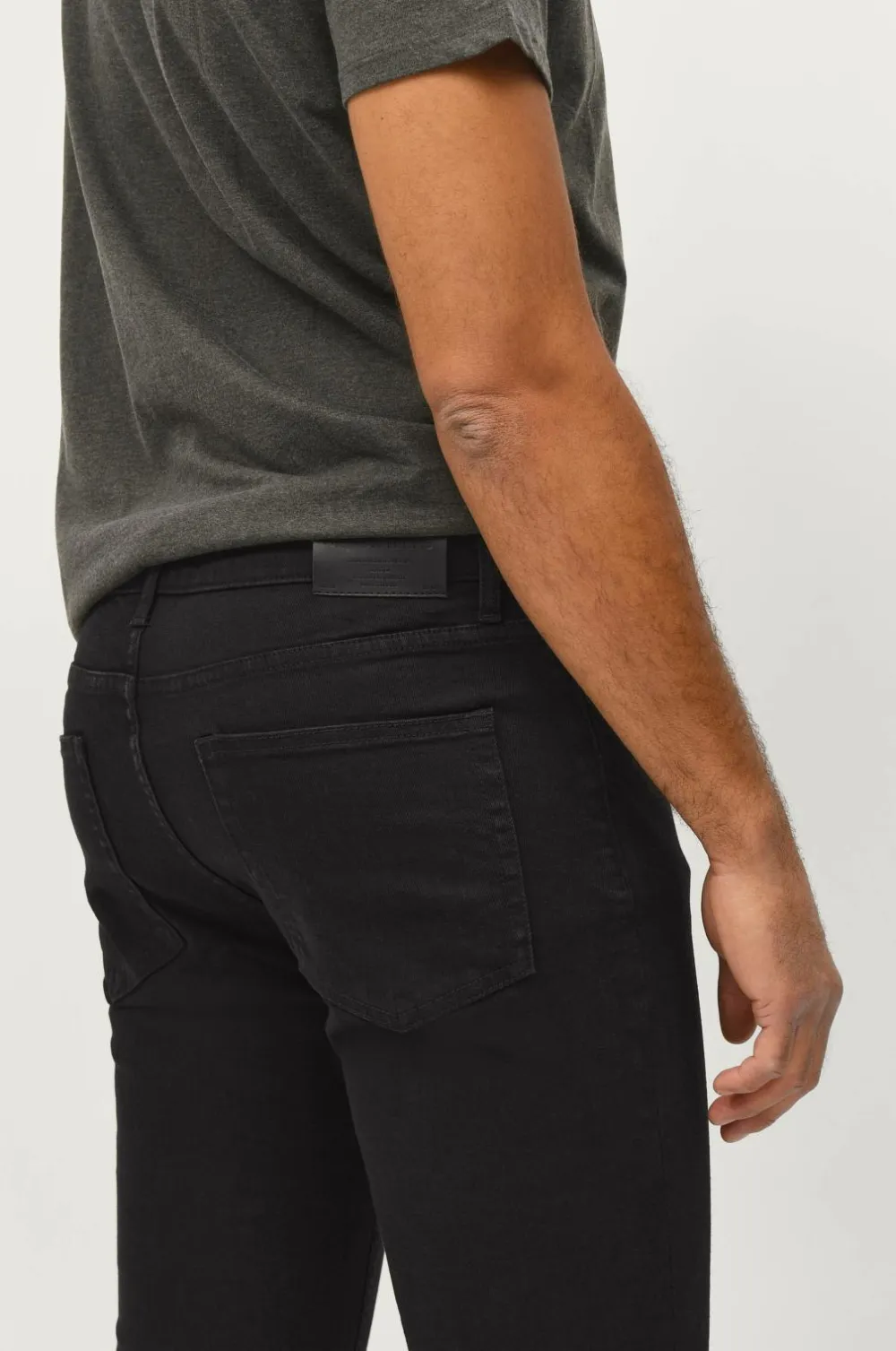 Ellos Jeans>Collection Jeans Nate Slim Fit Sort