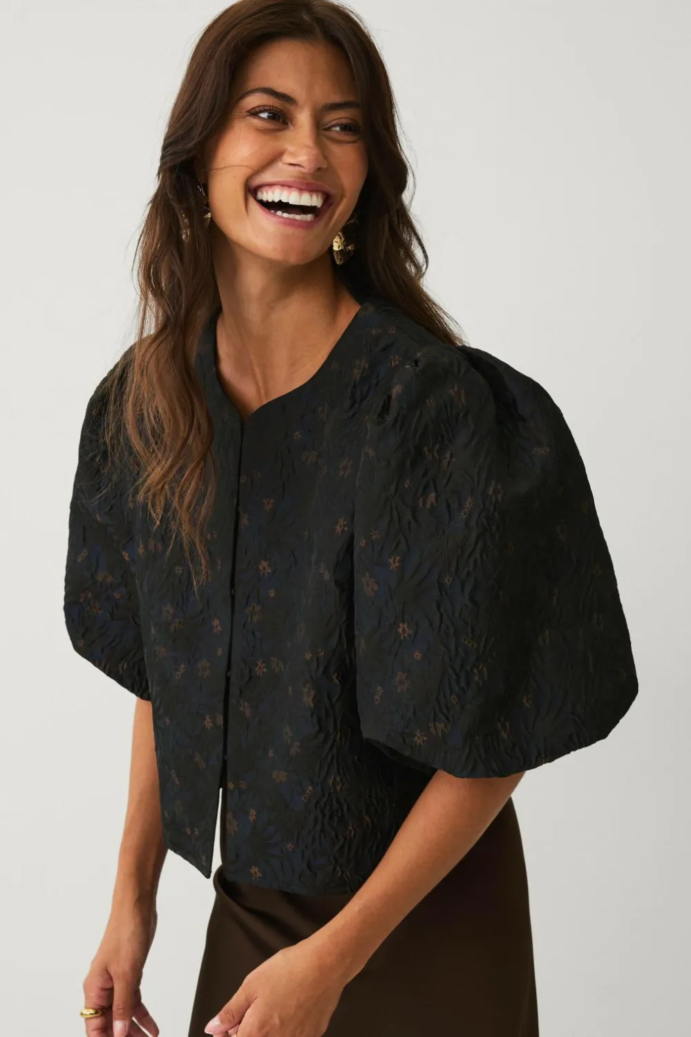 Ellos Blazere & Veste>Collection Kort blusejakke med blomstermønster mørkebrun aop