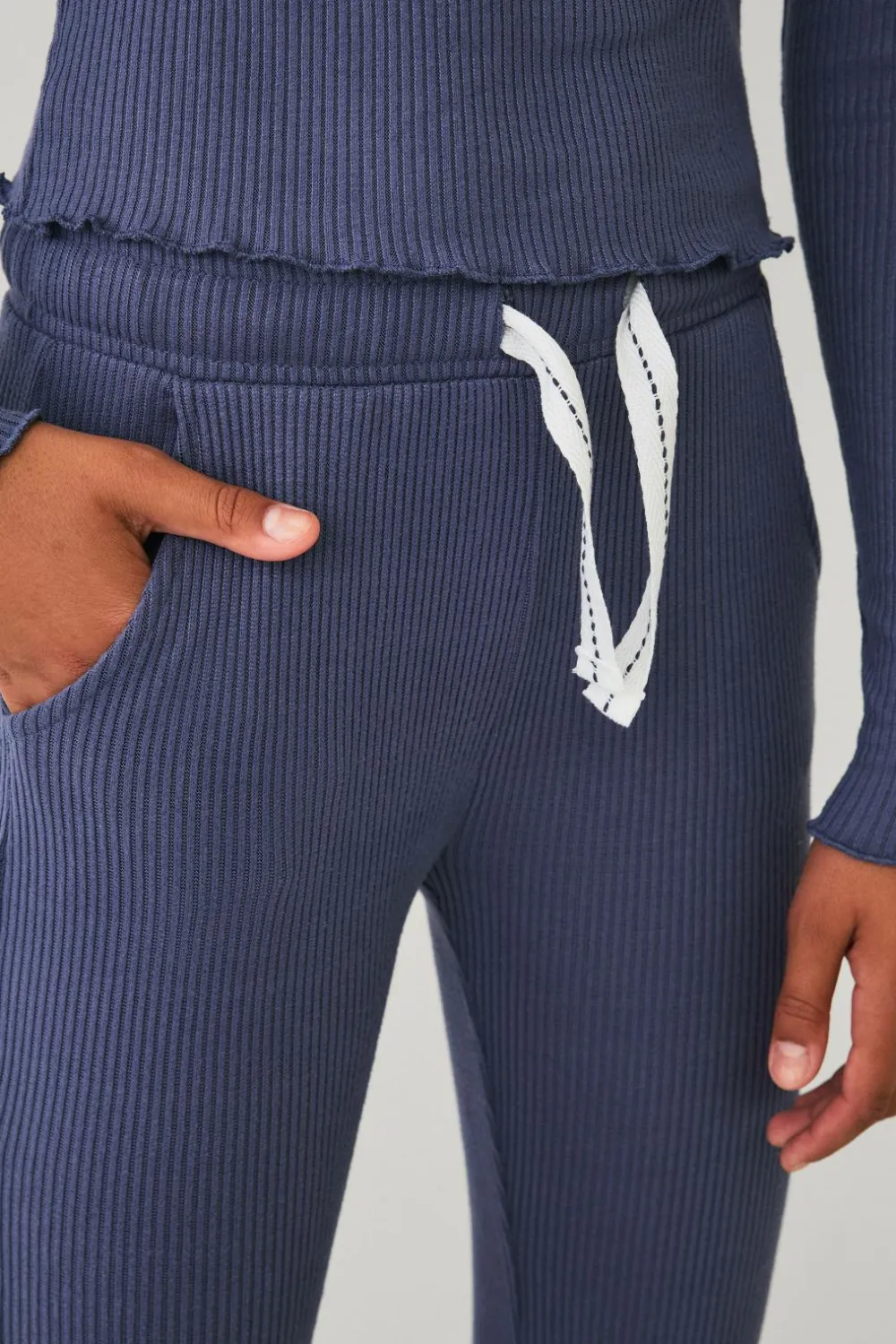 Ellos Nattøj & Homewear|Bukser & Leggings>Collection Ribbede afslappede bukser Blå farve