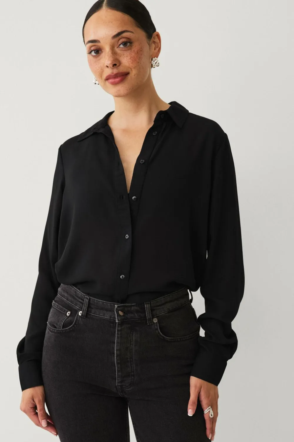 Ellos Skjorter & Bluser>Collection Skjorte i crepe sort