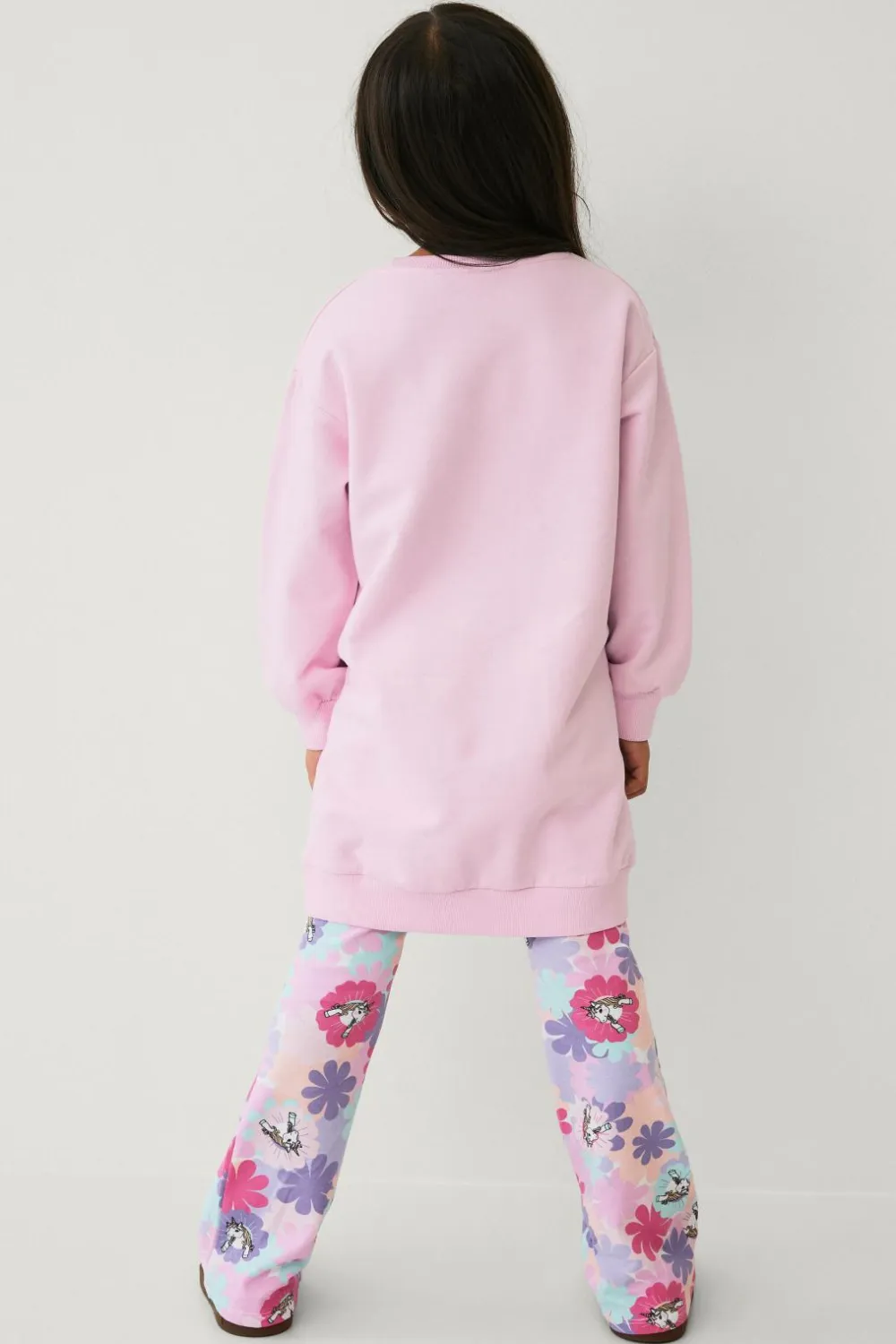 Ellos Kjoler>Collection Sweatshirtkjole med tryk rosa enhjørning