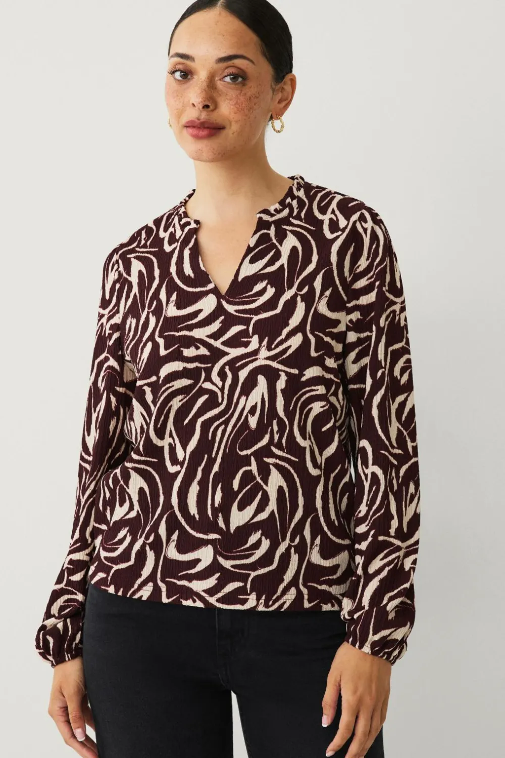 Ellos Toppe & Tank-Toppe>Collection Top med struktur Bordeaux cremefarvet mønstret