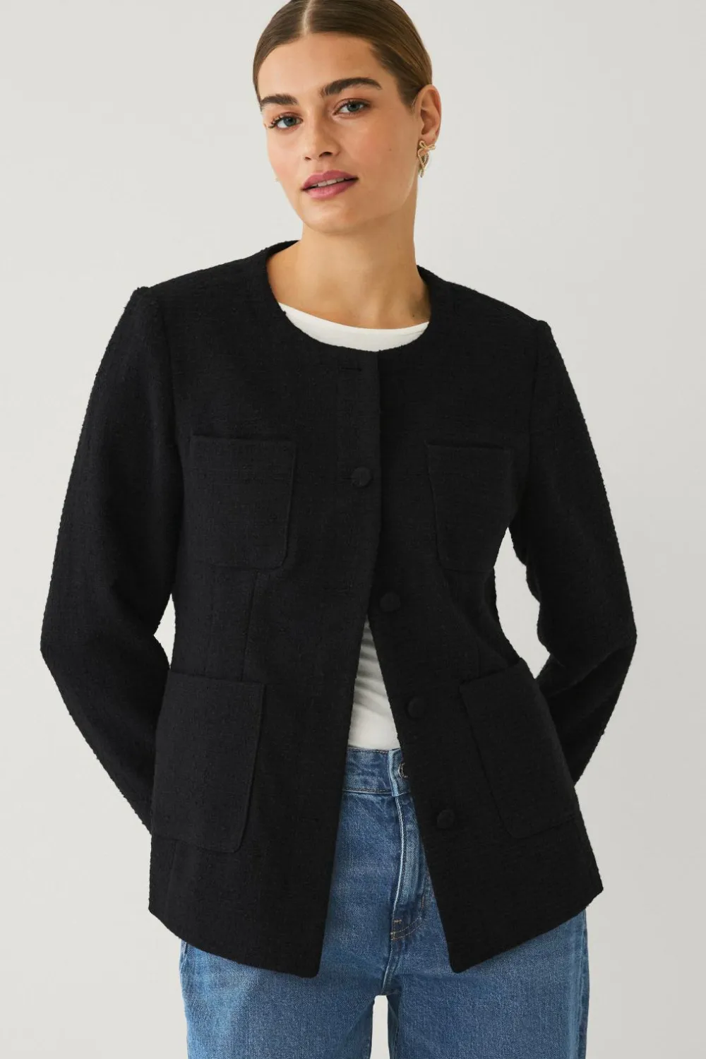 Ellos Blazere & Veste>Collection Tæt på figuren blazer i struktur med påklædte knapper Sort