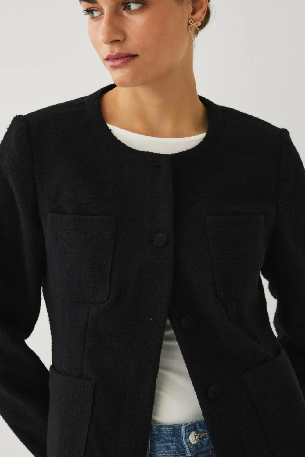 Ellos Blazere & Veste>Collection Tæt på figuren blazer i struktur med påklædte knapper Sort