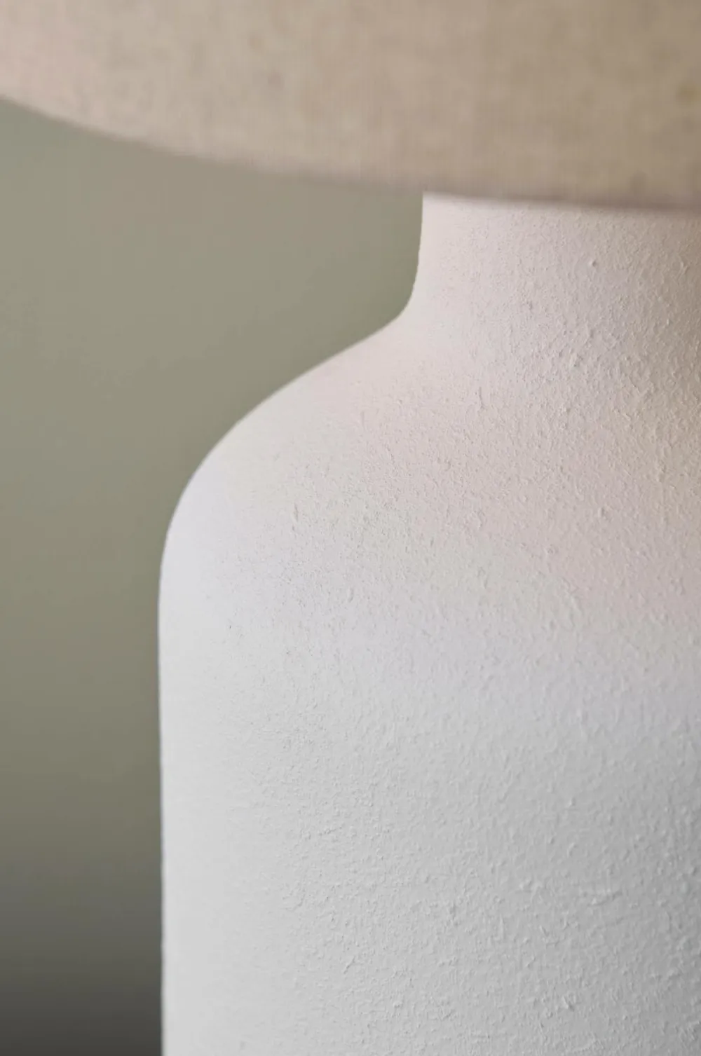 Ellos Bordlamper>Home Bordlampe Saga White/Linen