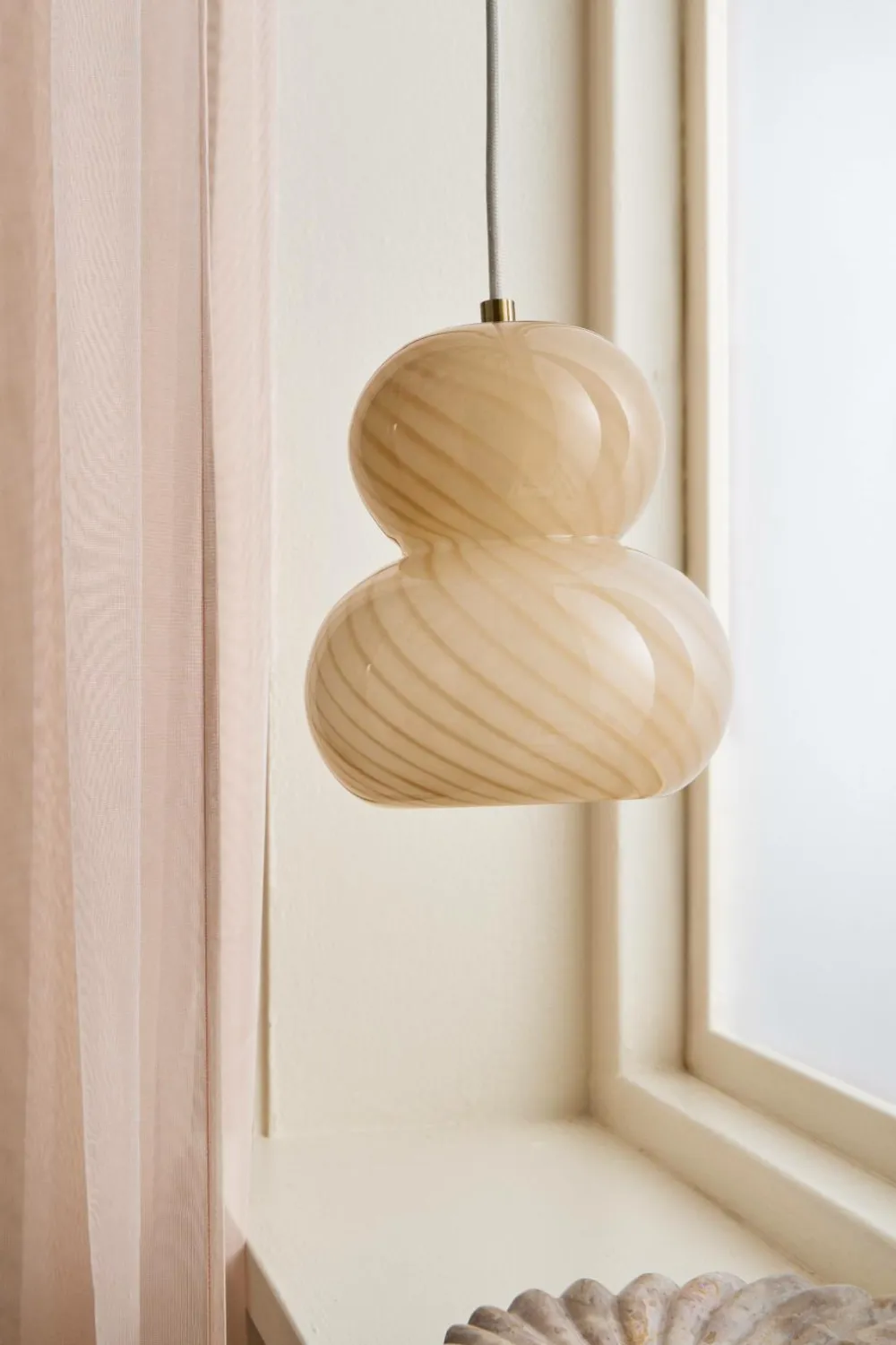 Ellos Home Loftlampe Julie Painting shiny beige glass+antique gold iron Best