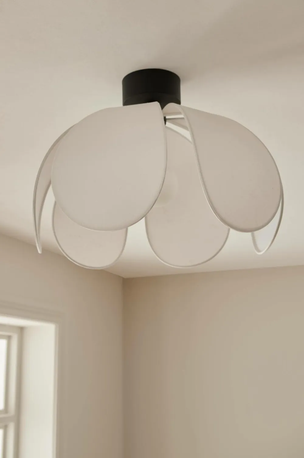 Ellos Loftlamper>Home Loftslampe Daisy Hvid