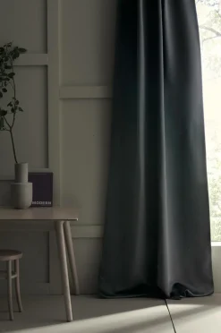 Ellos Mørklægningsgardiner>Home Mørklægningsgardin Smooth 1 stk Mørkegrå