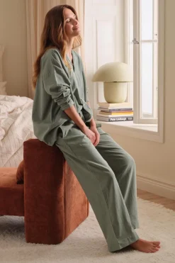 Ellos Home Natbukser Pyjama Pant Elly i genanvendt halvlinned Aquagrøn Hot