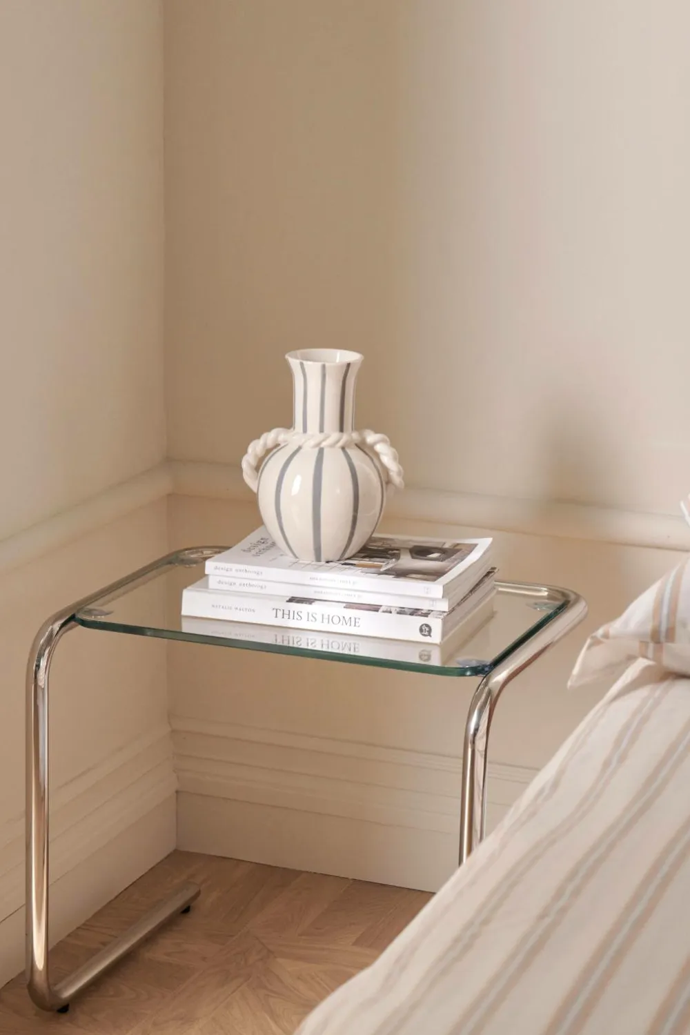 Ellos Home Sengebord/sidebord Antonio Klart glas/krom