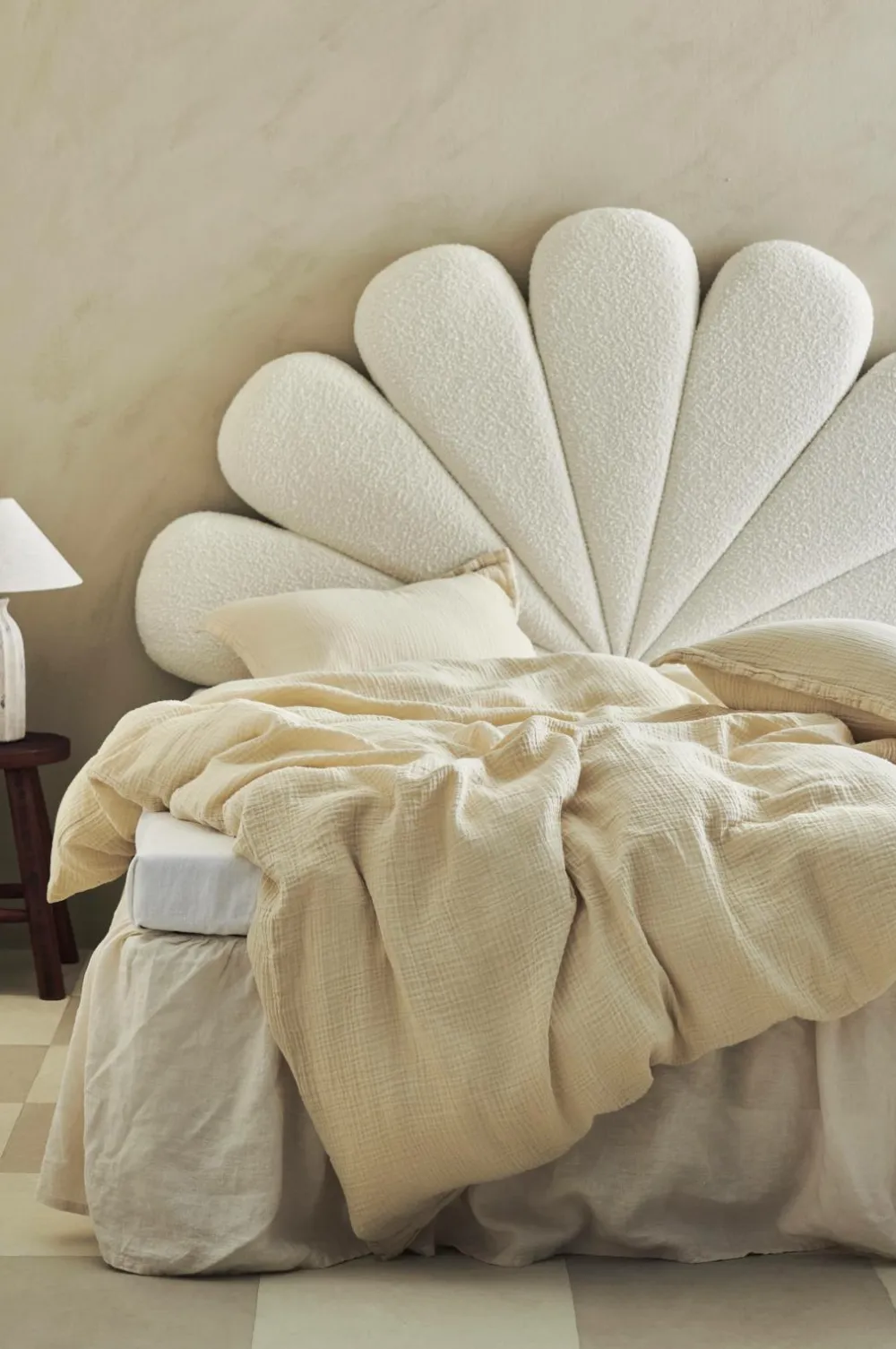 Ellos Senge & Madrasser>Home Sengegavl Flora Bouclé 180 cm Beige