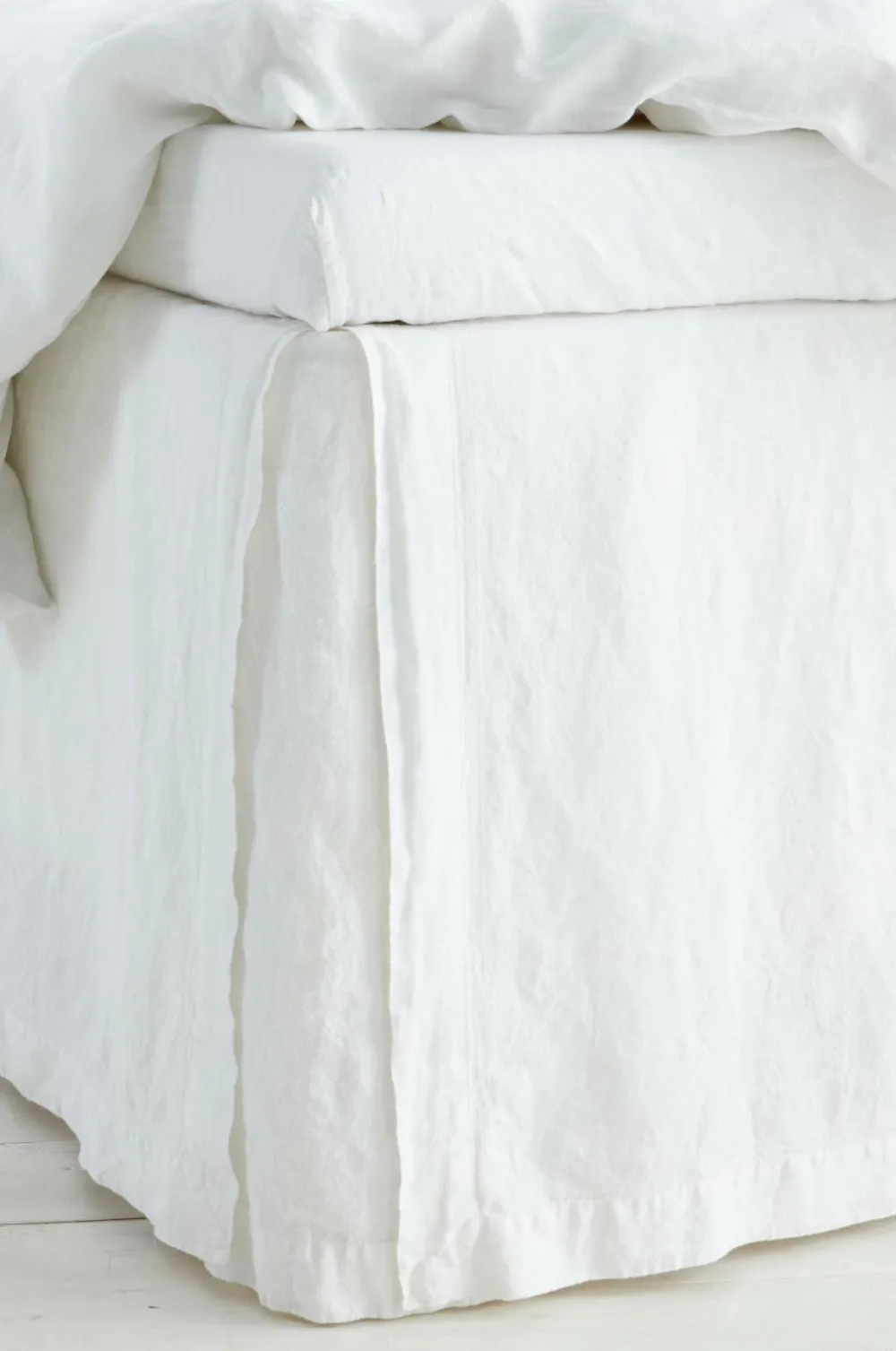 Ellos Home Sengekappe Elmira i vasket hør 60 cm hvid Unico/hvid hvid Discount