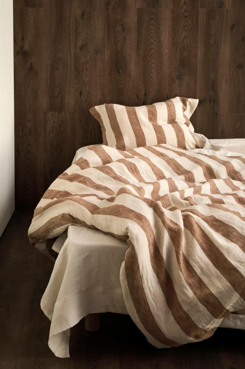 Ellos Home Sengesæt Candice Block Stripe i vasket hør, 2 dele Mørk kanelbrun/Creme Outlet