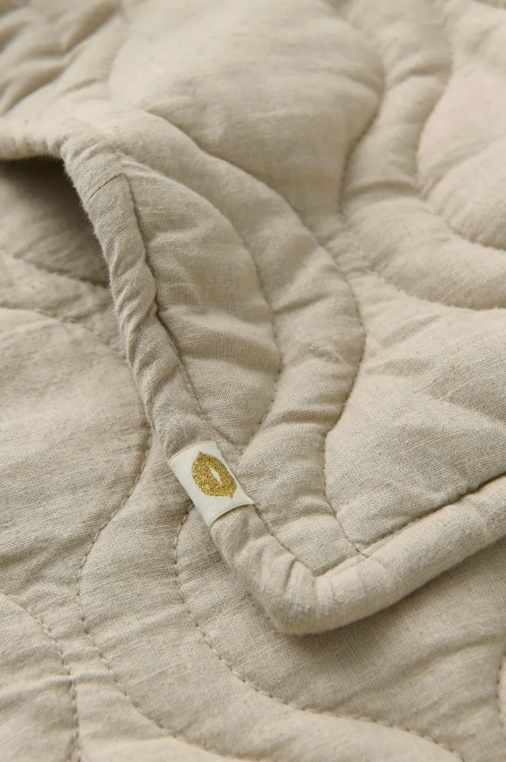 Ellos Sengetæpper>Home Sengetæppe Elly Quilted i genanvendt halvlinned Linen beige