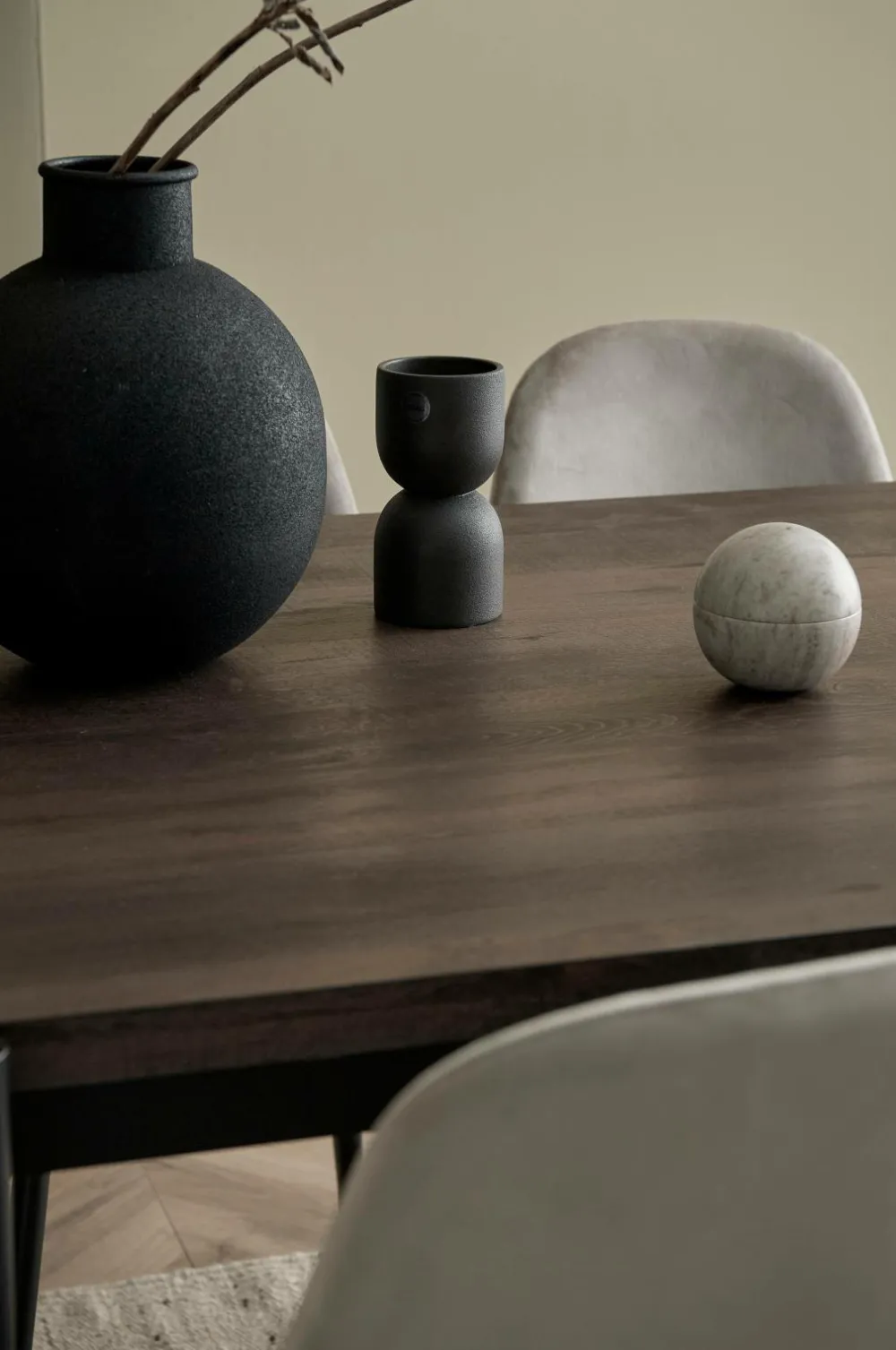 Ellos Home Spisebordssæt Gilda med bord 180x90 cm + 6 stole Brunt bord / beige stolar Online