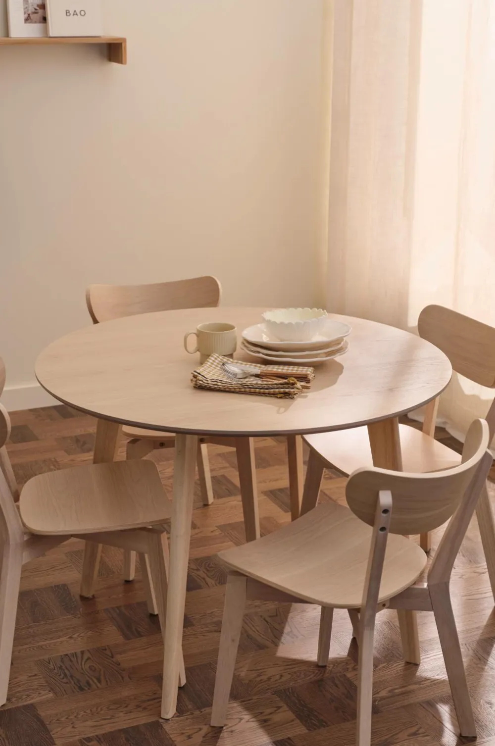 Ellos Home Spisegruppe Ridney med 1 bord + 4 stole Vitlaserad