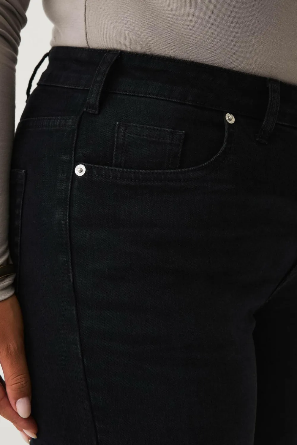 Ellos Jeans>Plus collection Højtaljede jeans med brede ben sort