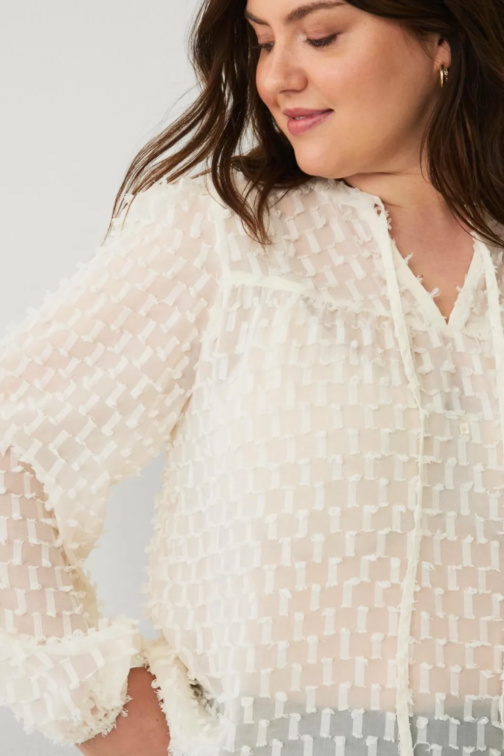 Ellos Skjorter & Bluser>Plus collection Vid bluse med ballonærmer Naturhvid