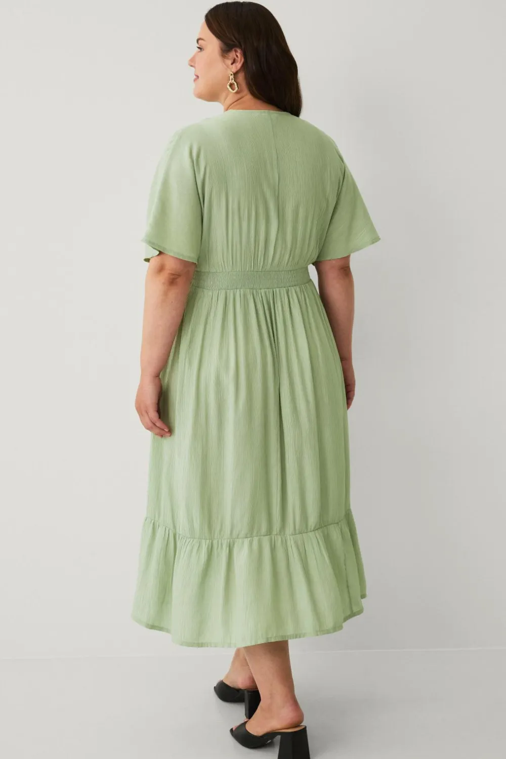 Ellos Plus collection Maxikjole med smock lysegrøn Clearance