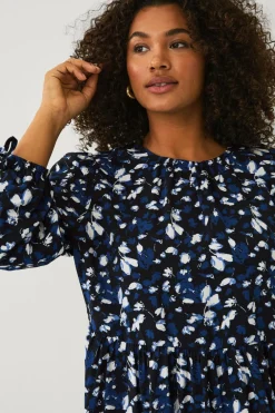 Ellos Plus collection Kjole med pufærmer Blå blomstret Online