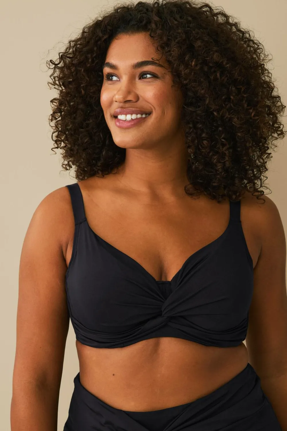 Ellos Bikinier & Bikinidele>Plus collection Bikini-BH med bøjle Sort