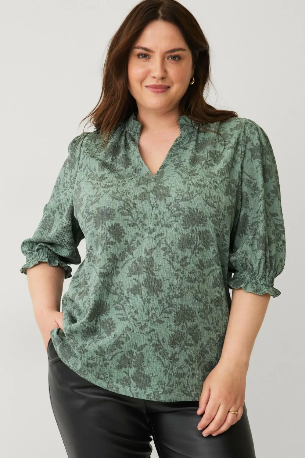 Ellos Plus collection Top med pufærmer Grønt blomsterprint Clearance