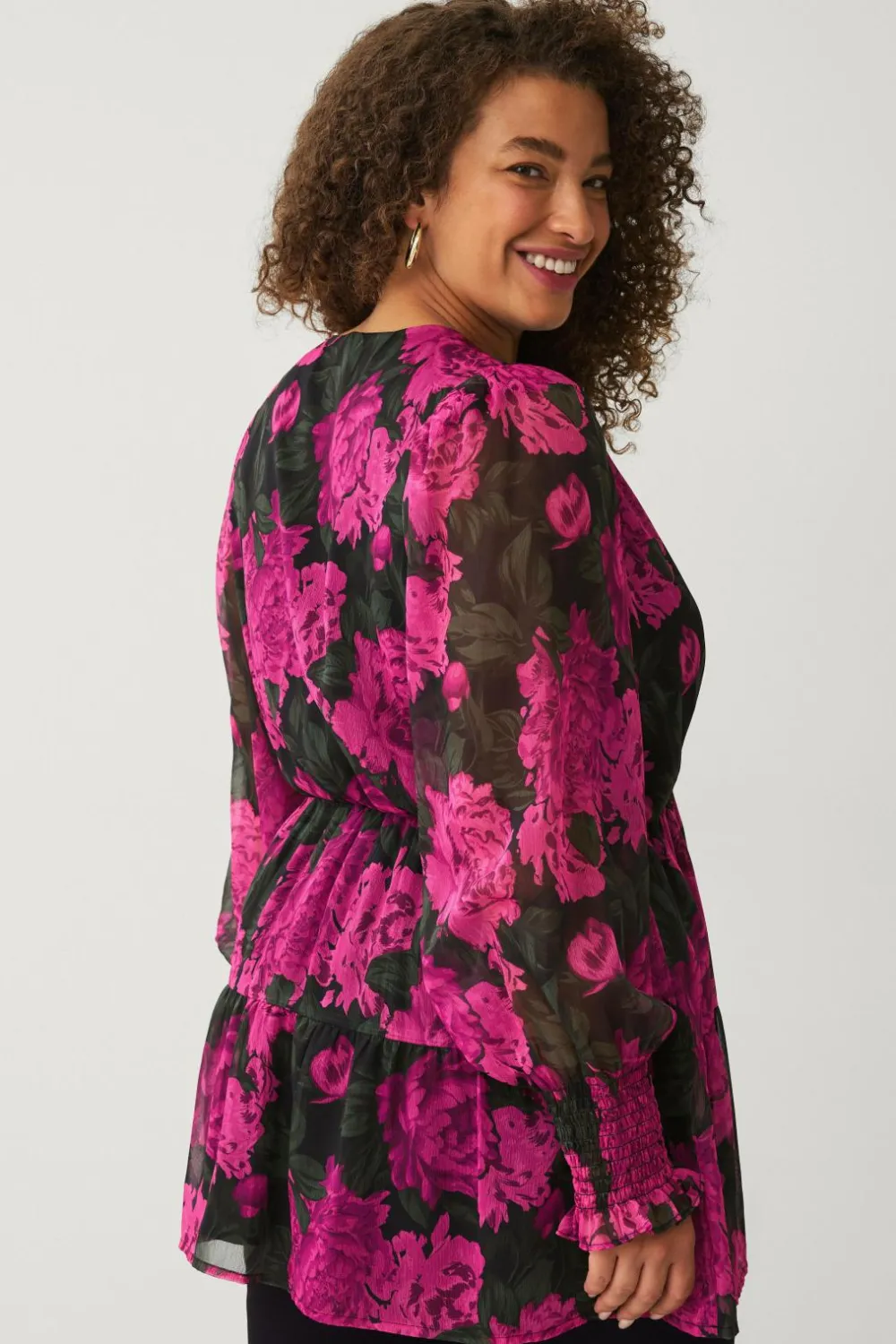 Ellos Tunikaer|Skjorter & Bluser>Plus collection Tunika i chiffon med ballonærme Rosa blomstret