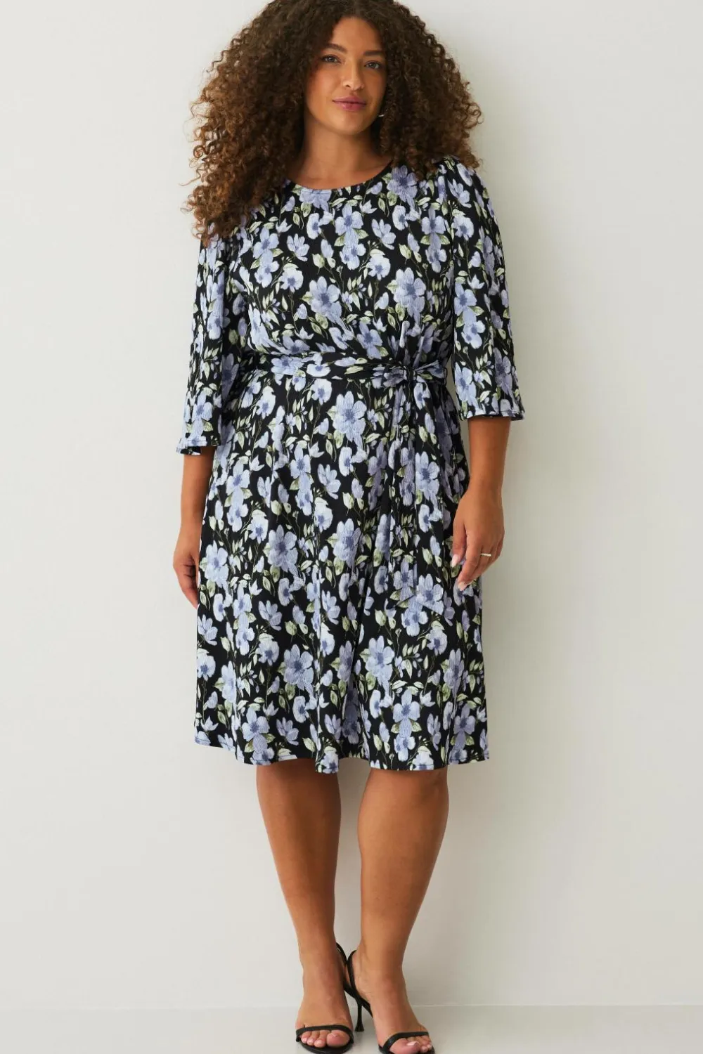 Ellos Plus collection Vævet kjole med 3/4 ærmer Blå blomstret Clearance