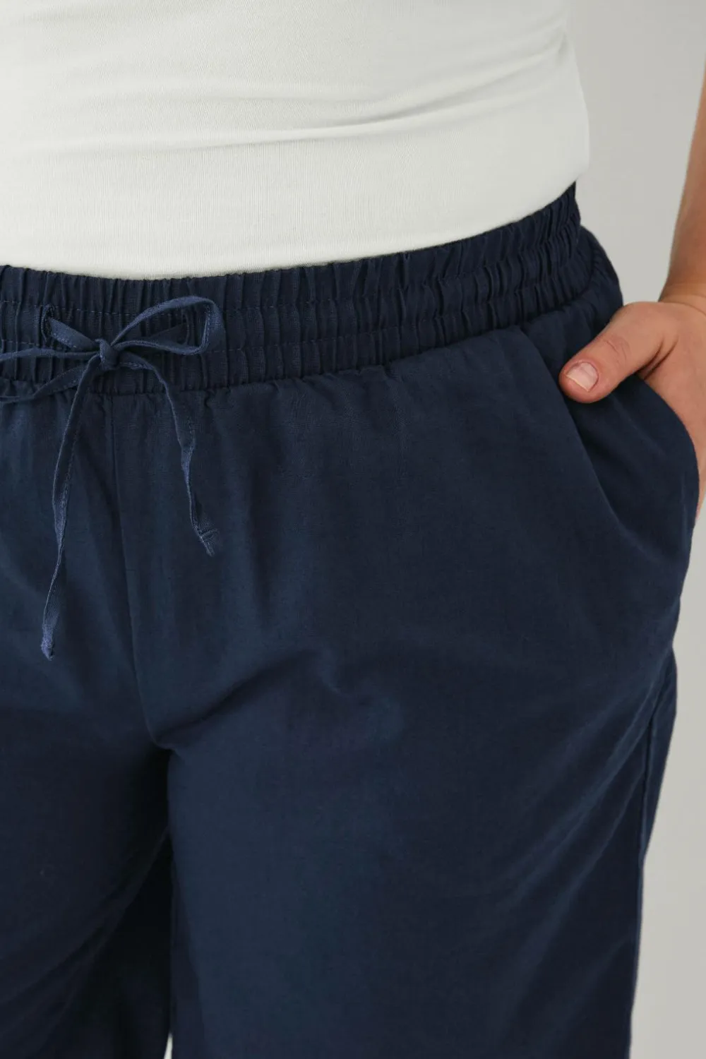 Ellos Shorts>Plus collection Hørshorts Marineblå