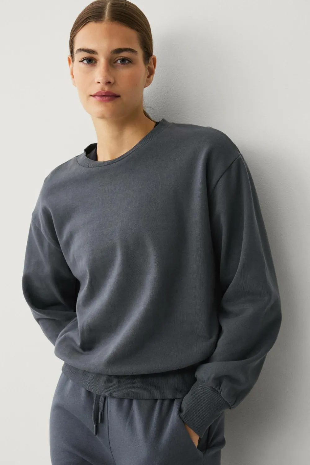 Ellos STUDIO Sweatshirt med rund hals mørkegrå Best