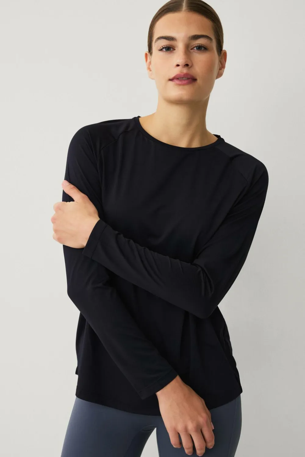 Ellos STUDIO Træningstop Loose Top Core LS sort Clearance