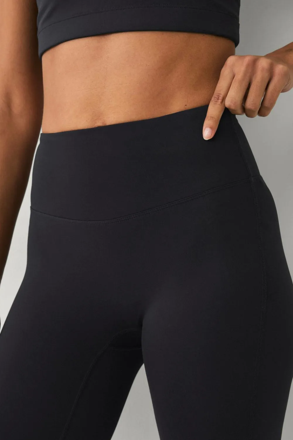 Ellos Træningstøj|Træningstøj>STUDIO Træningstights Capri Tights Flat Front Core Sort