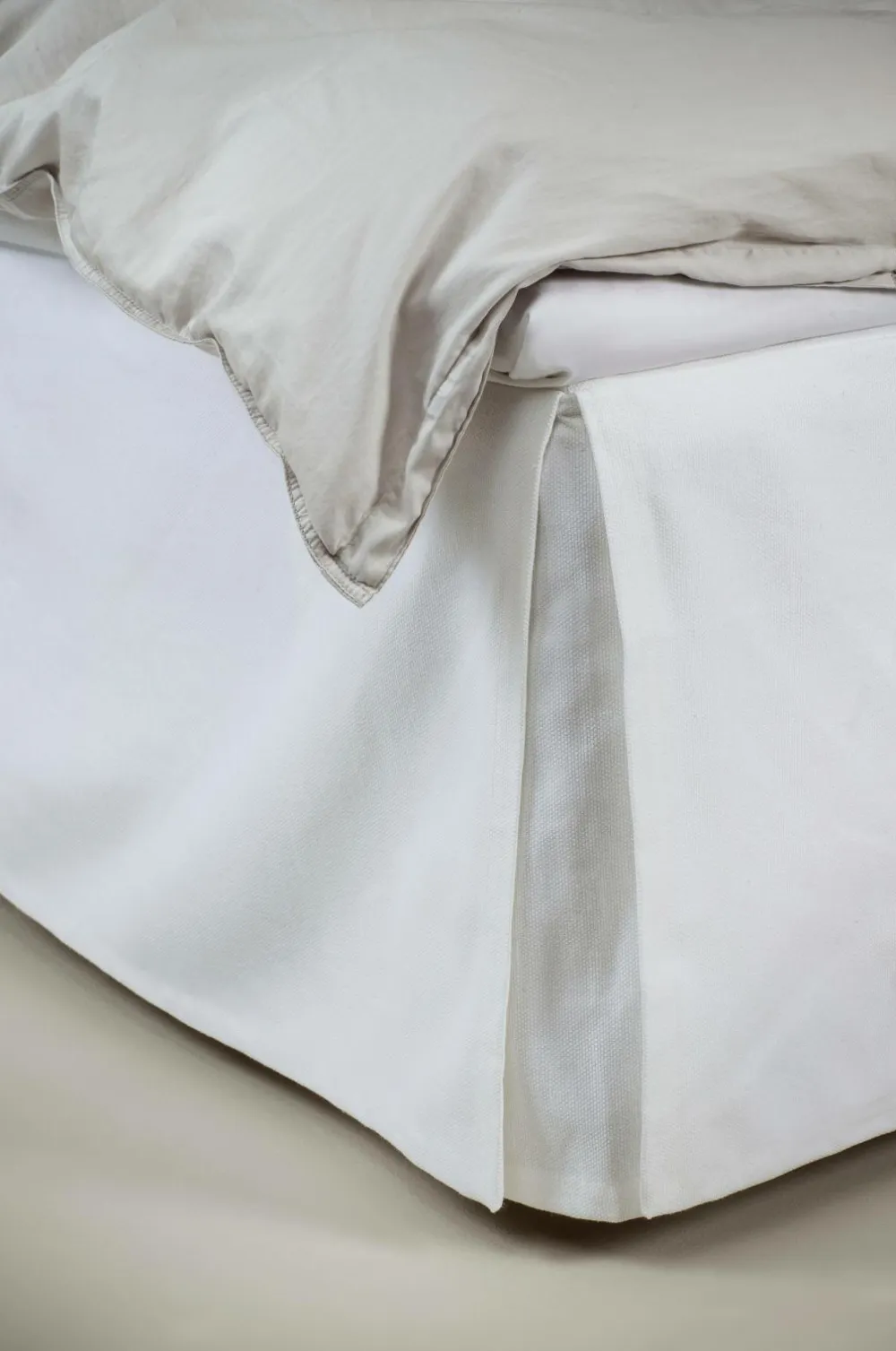 Himla Sengekapper>Sengenederdel Weeknight 42 cm Vit