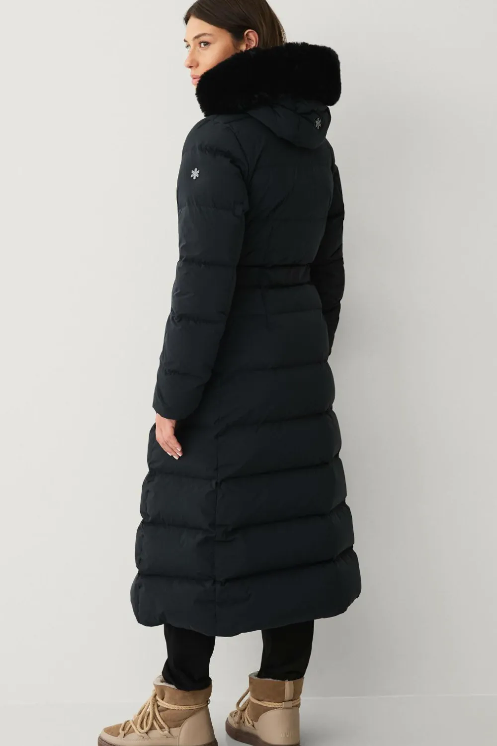 Áhkká Dunfrakke Gold Long Down Coat Matte Sort Online