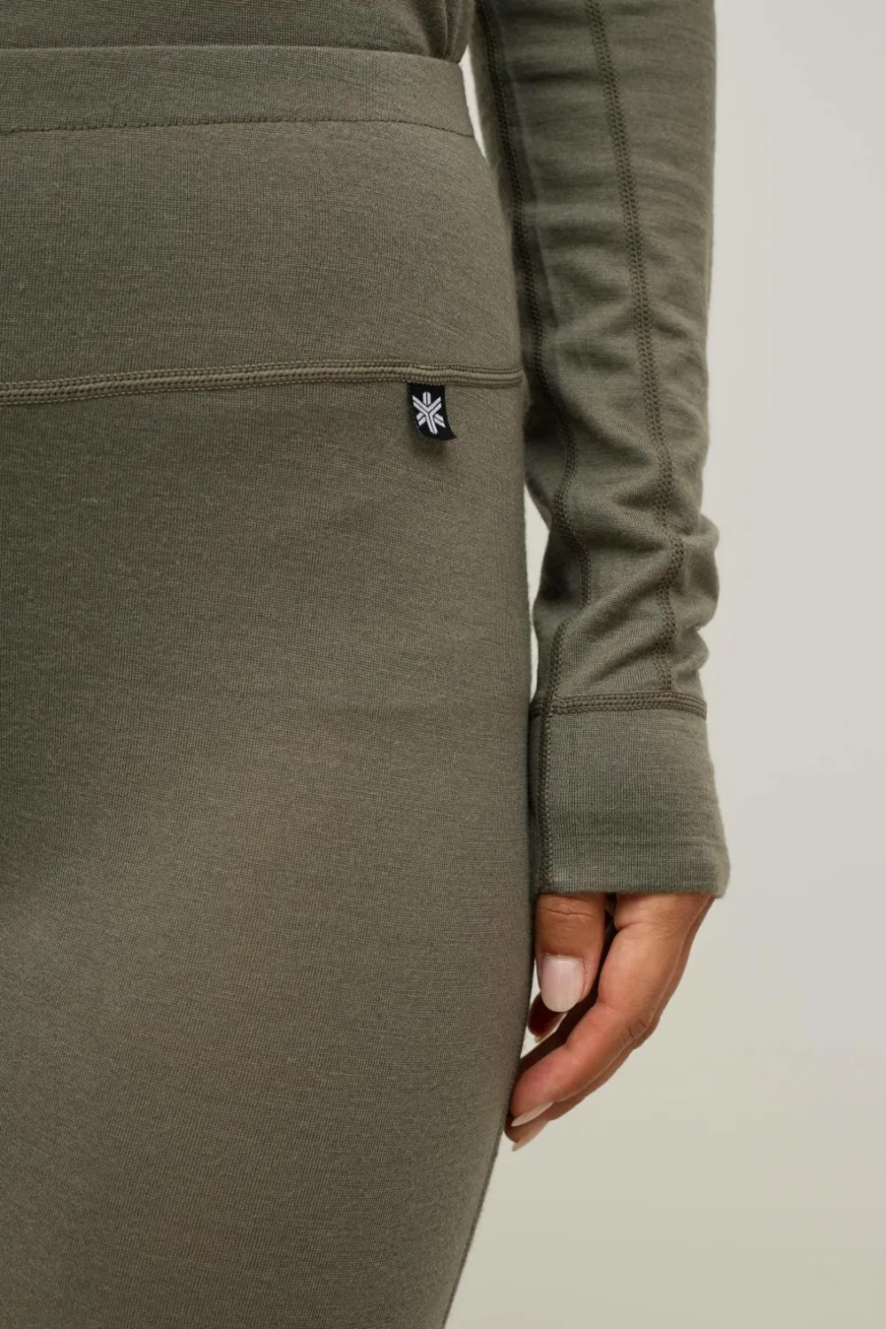 Áhkká Skiundertøj|Skiundertøj>Langærmet undertrøje Merino Wool LS Tee W Mørk olivengrøn