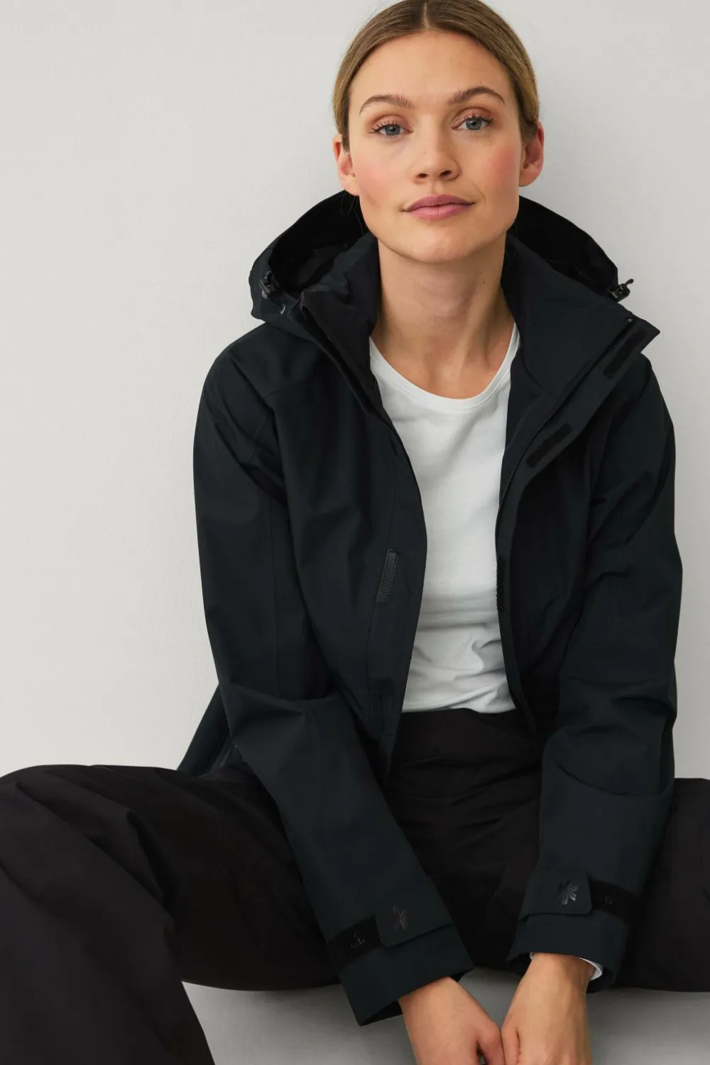 Áhkká Overtøj|Overtøj>Regnjakke Rain Jacket W Sort