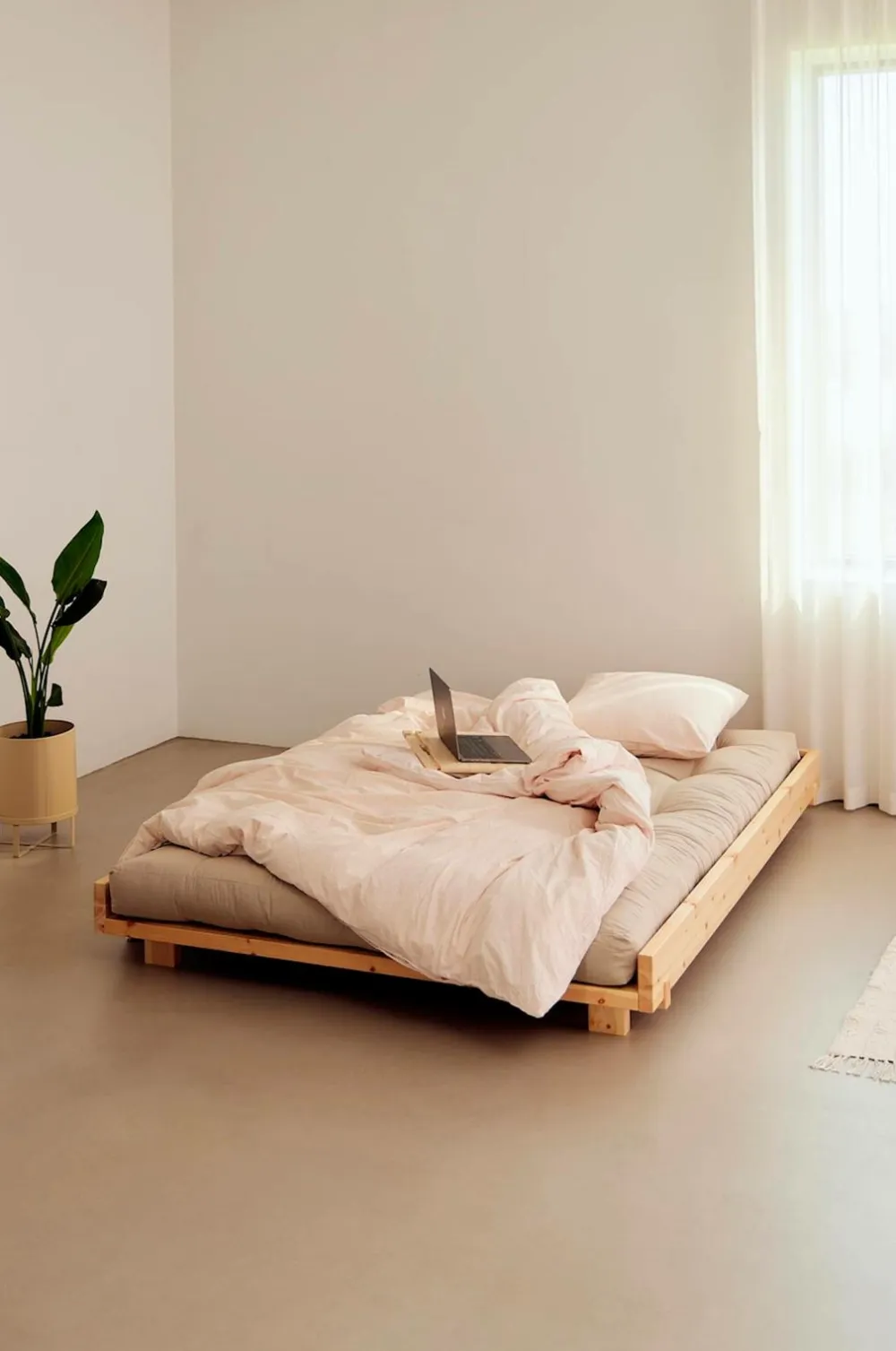 Karup Design Social Bed W. 2 Pcs Back Rests And 2 Pcs Side Tables Klart lakeret