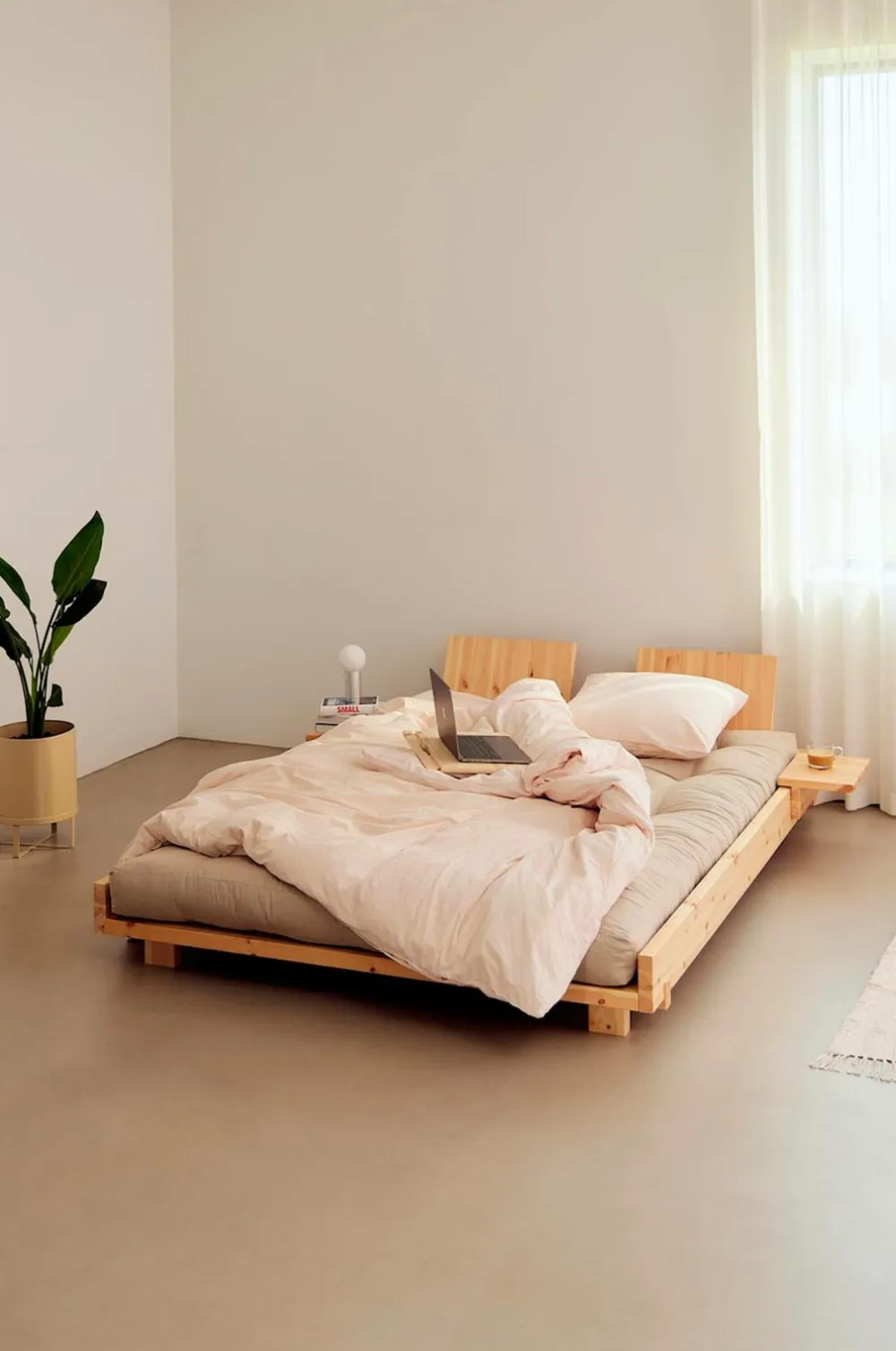 Karup Design Social Bed W. 2 Pcs Back Rests And 2 Pcs Side Tables Klart lakeret
