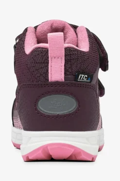 Leaf Sneakers><noscript><img width=
