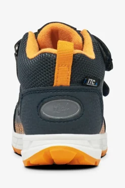 Leaf Sneakers><noscript><img width=