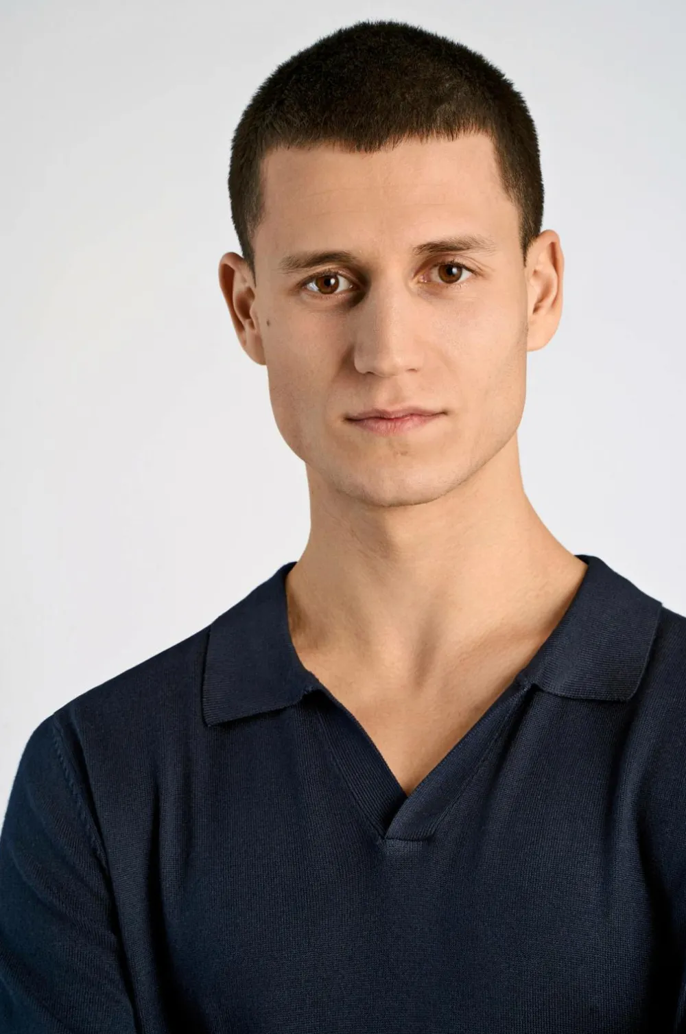 Lindbergh Poloshirts>Poloshirt Ecovero S/s V-neck Polo Navy