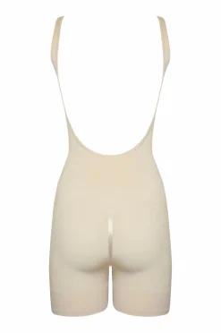 MAGIC Bodyfashion Formende krop Low Back Bodysuit - medium support Latte
