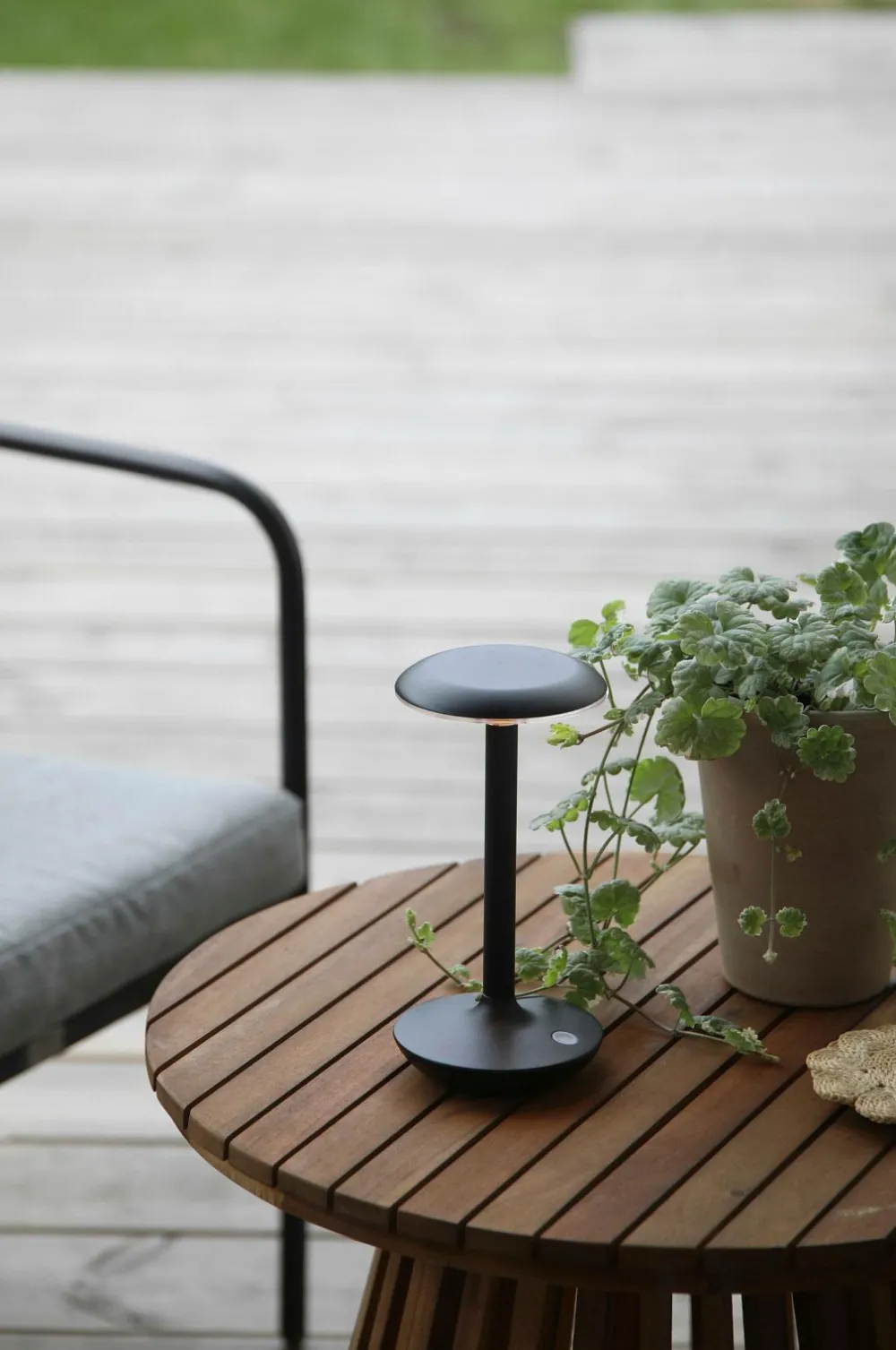 Markslöjd Genopladelig bordlampe Petit B/O Sort Best
