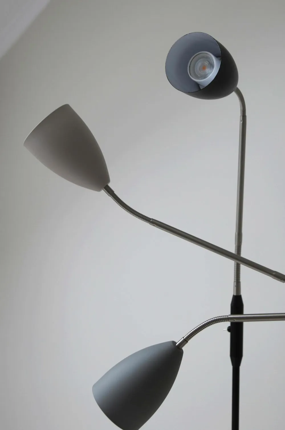 Markslöjd Gulvlampe Patro 3-Step LED Sort Best